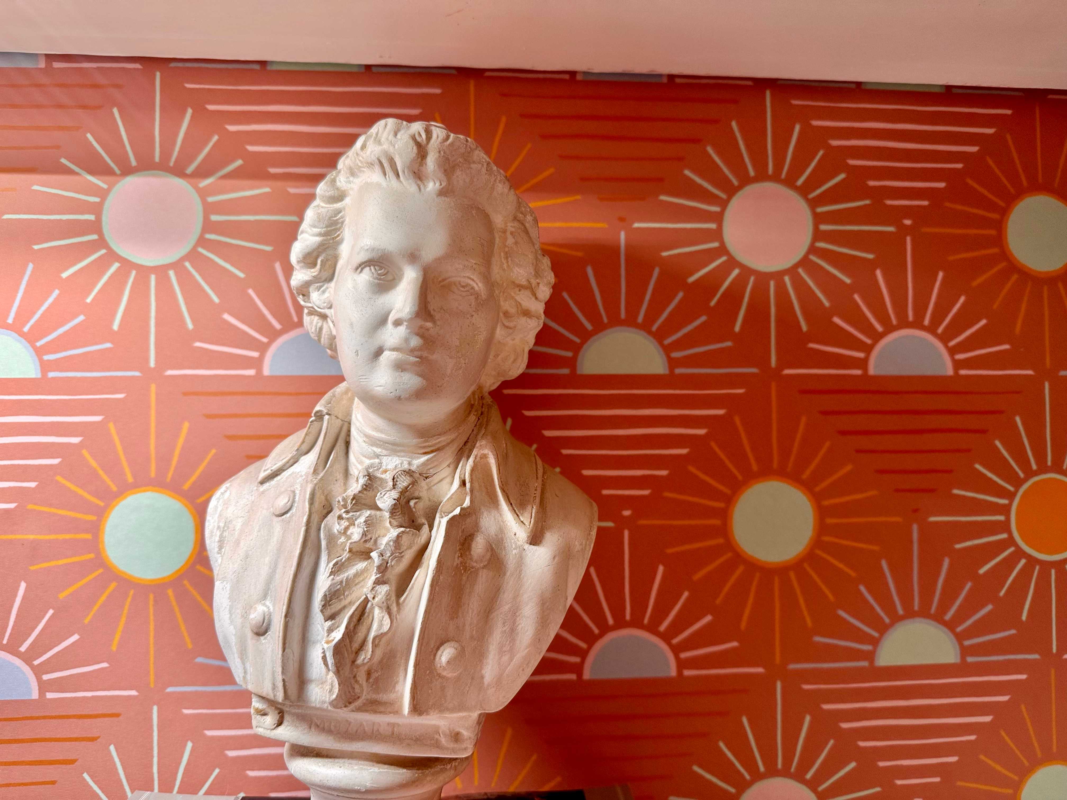 Bust statue of Mozart